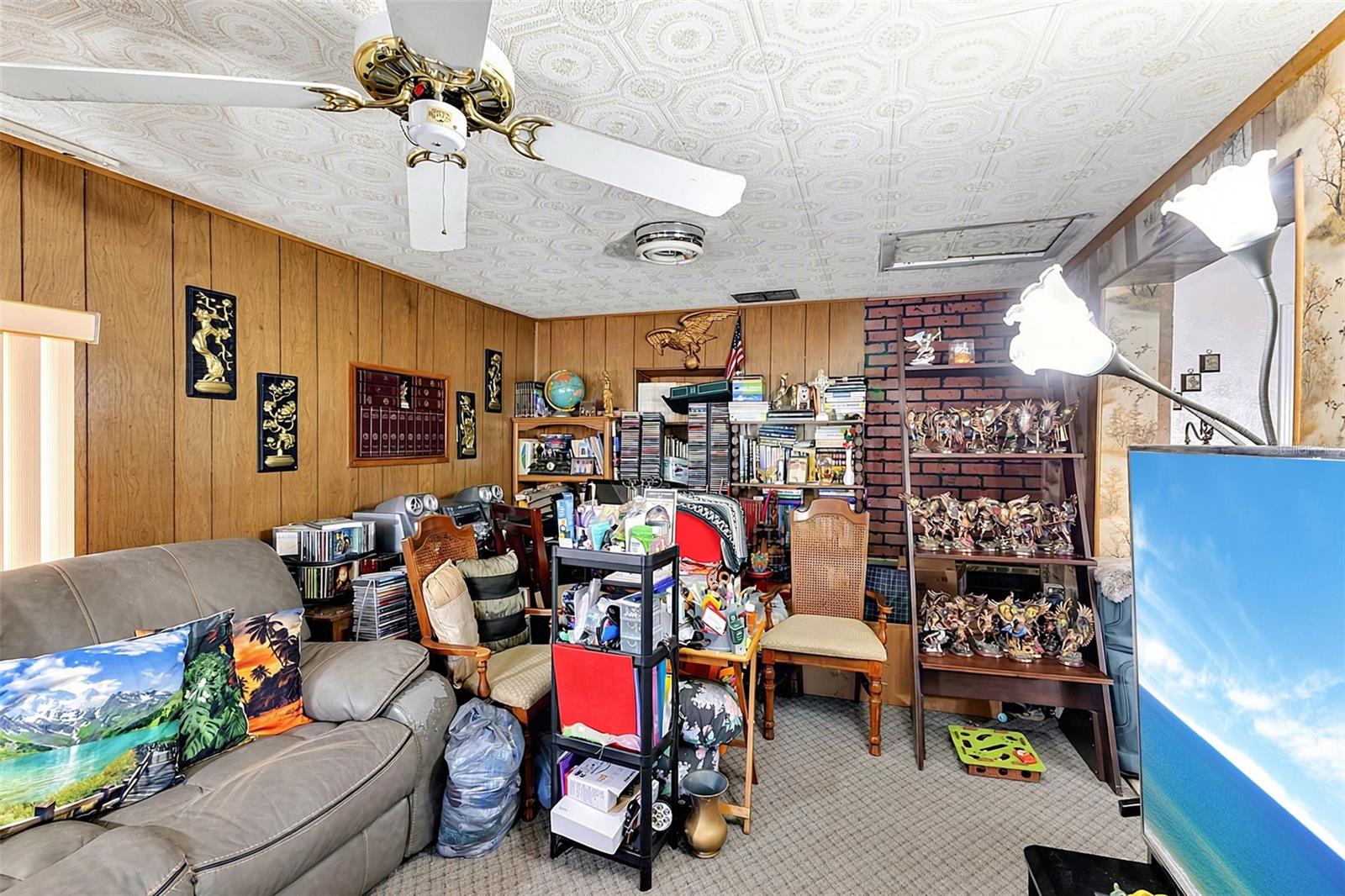612 N WOODLYNNE AVE — photo 10