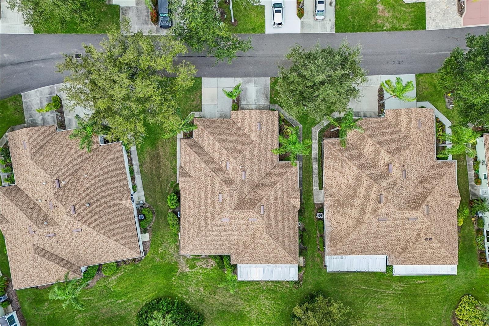 1230 HUNTINGTON GREENS DR — photo 43