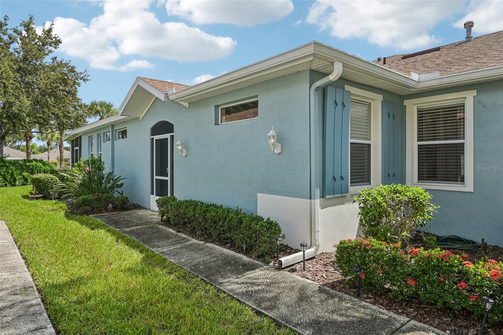 1230 HUNTINGTON GREENS DR — photo 2