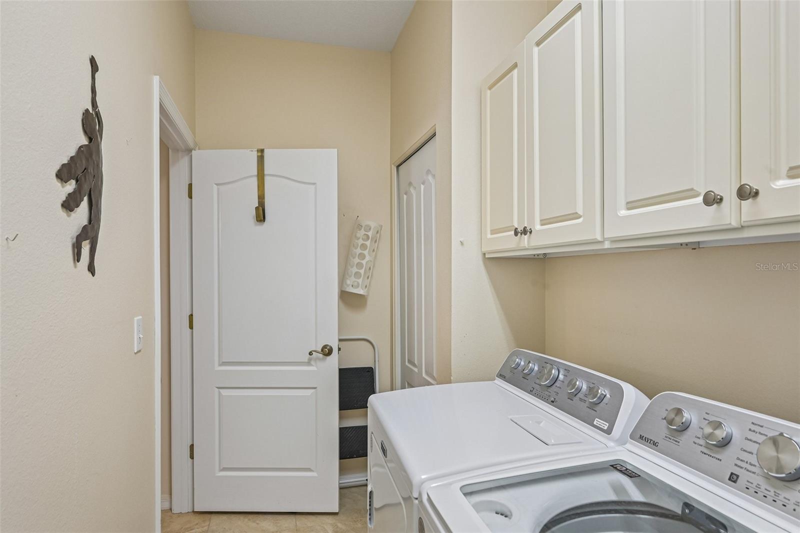 1230 HUNTINGTON GREENS DR — photo 26