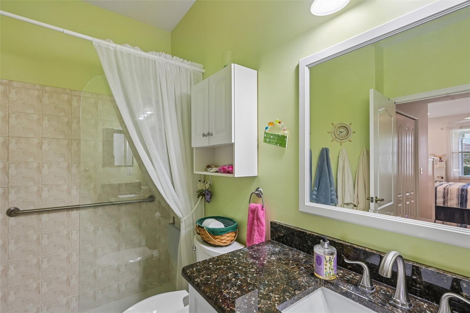1230 HUNTINGTON GREENS DR — photo 18