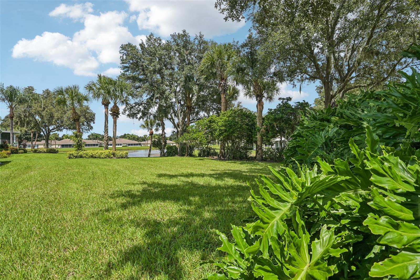 1230 HUNTINGTON GREENS DR — photo 31