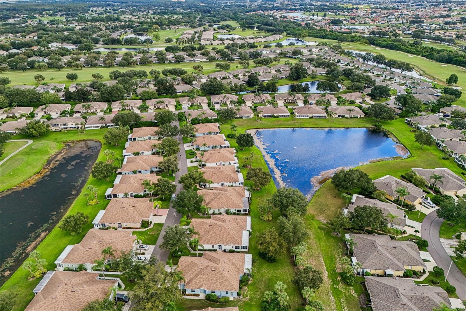 1230 HUNTINGTON GREENS DR — photo 42
