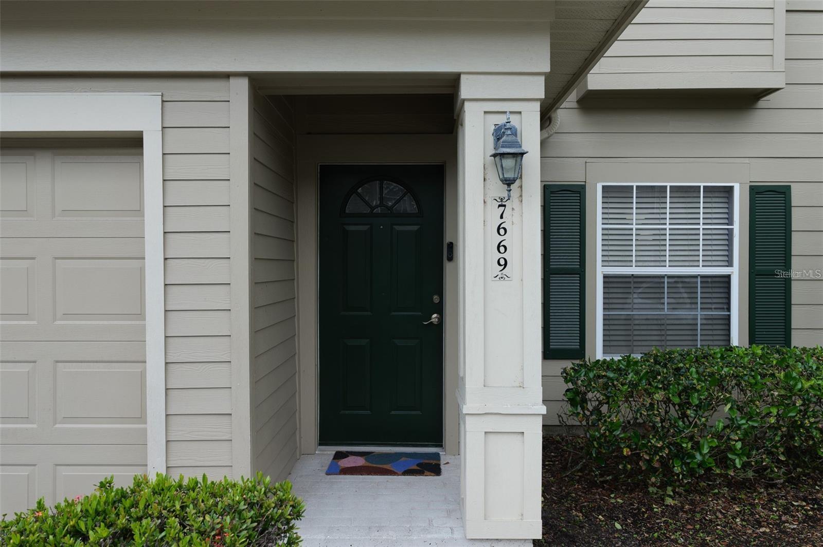 7669 PLANTATION CIR — photo 2