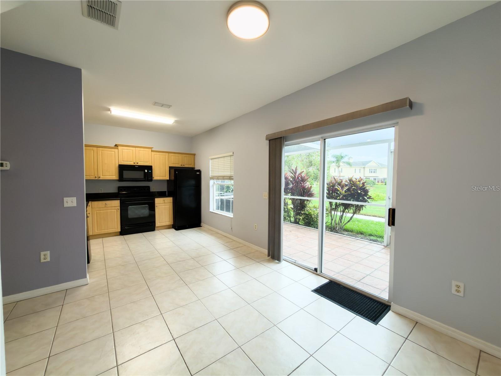 7669 PLANTATION CIR — photo 6