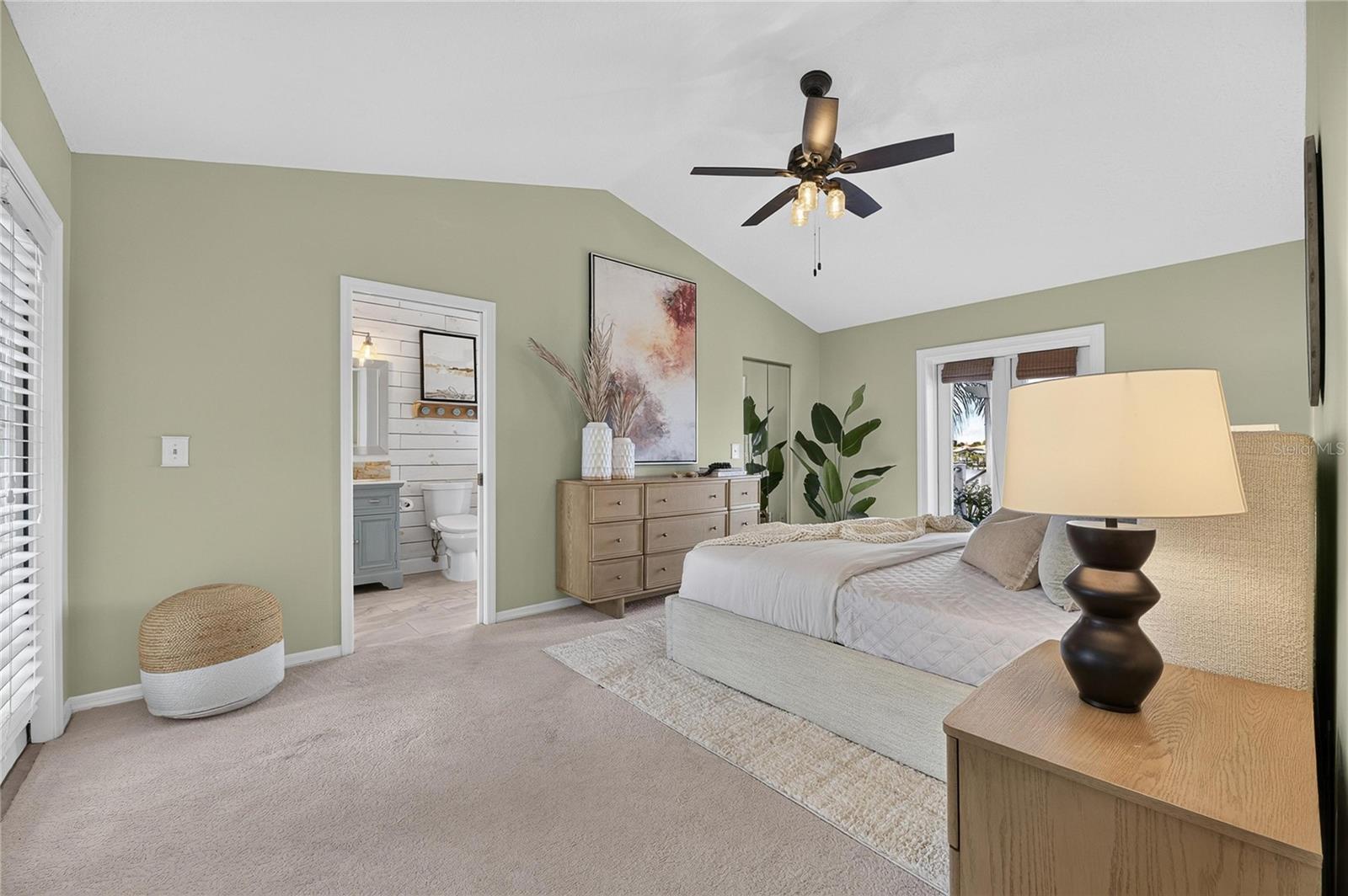 918 SHAGOS DR — photo 43