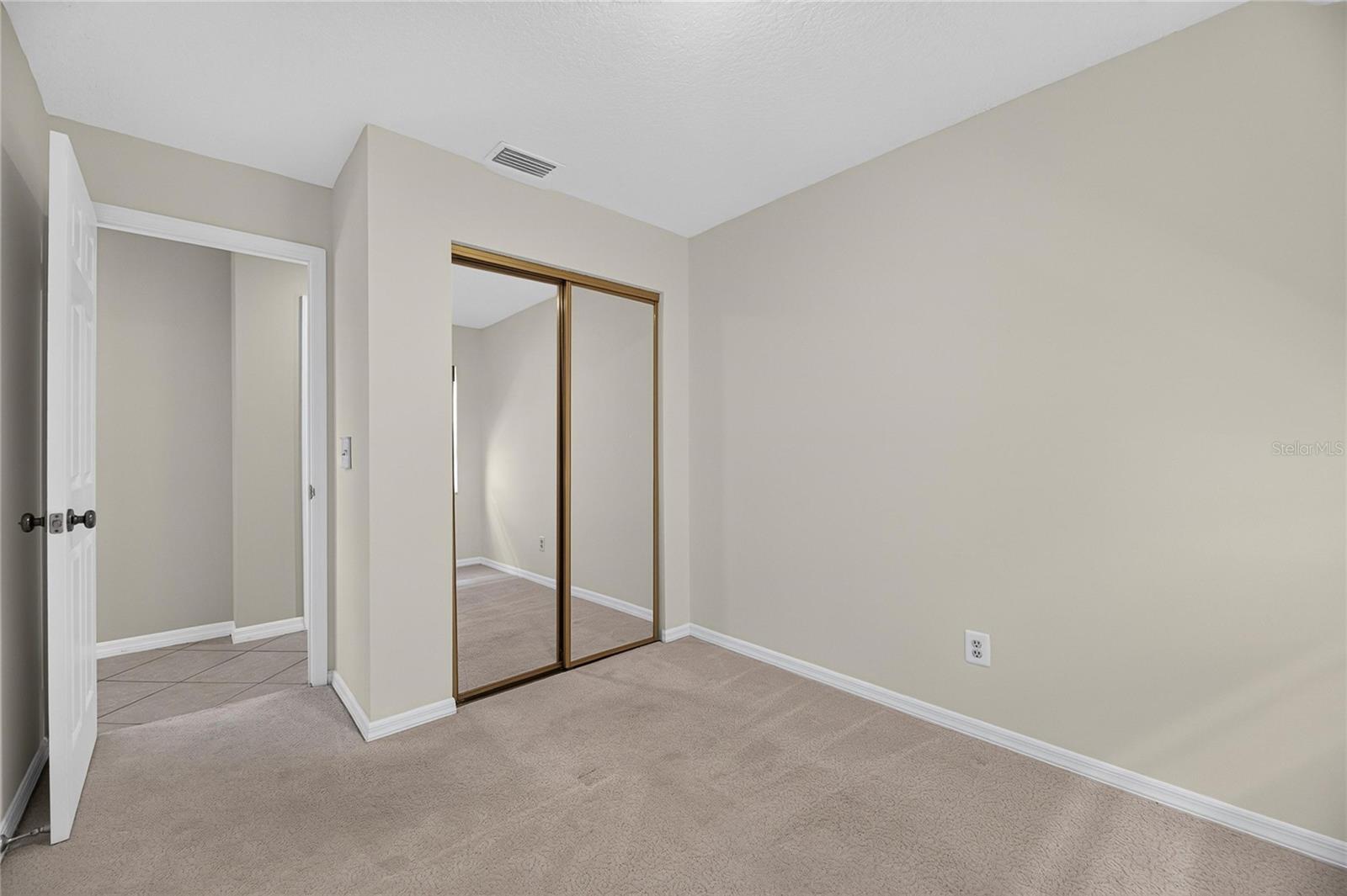 918 SHAGOS DR — photo 40