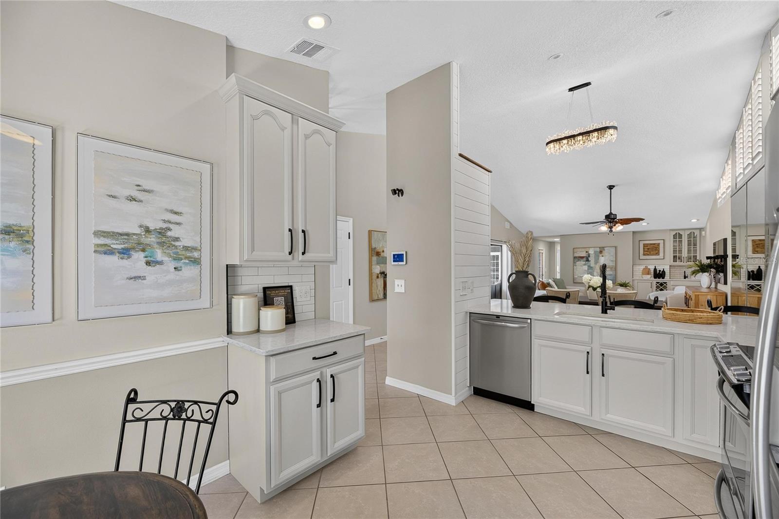918 SHAGOS DR — photo 15