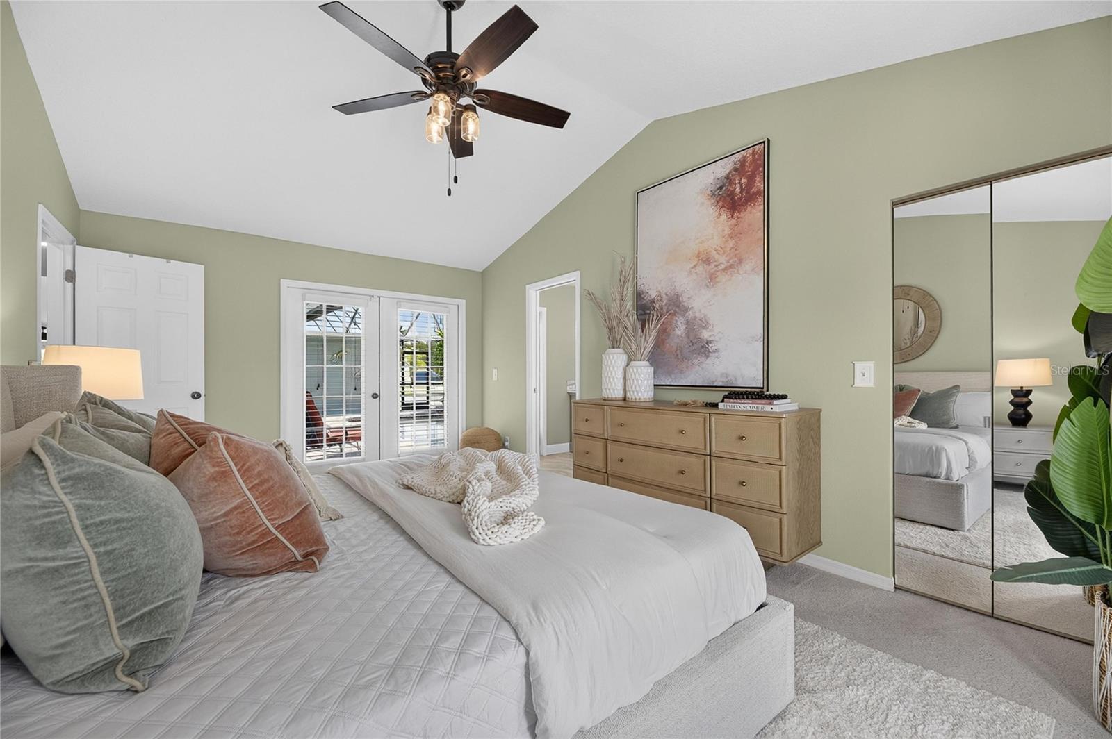 918 SHAGOS DR — photo 46