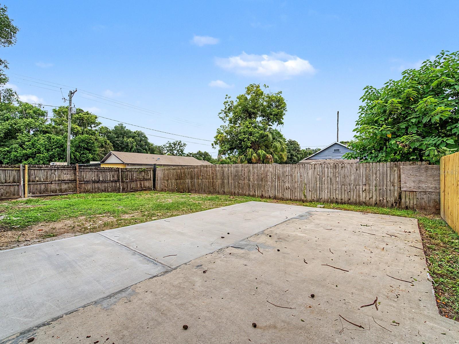 8117 N KLONDYKE ST — photo 39
