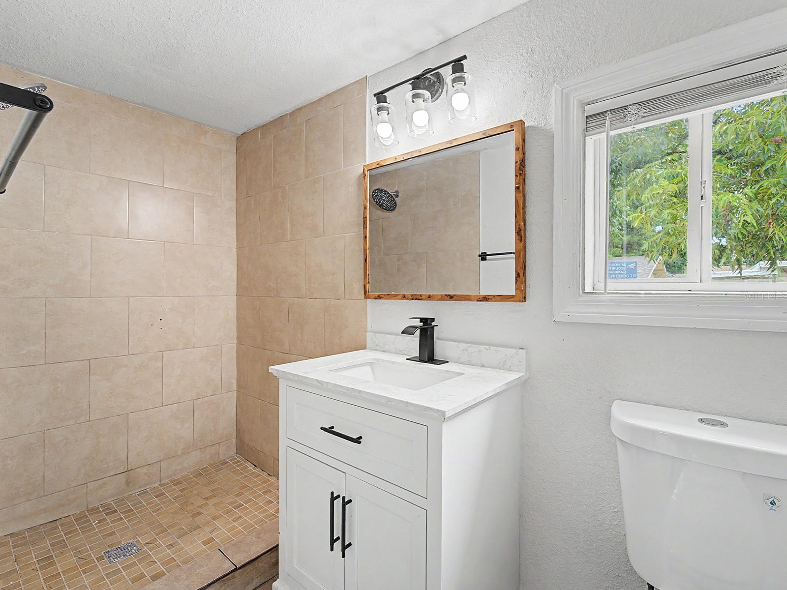 8117 N KLONDYKE ST — photo 34