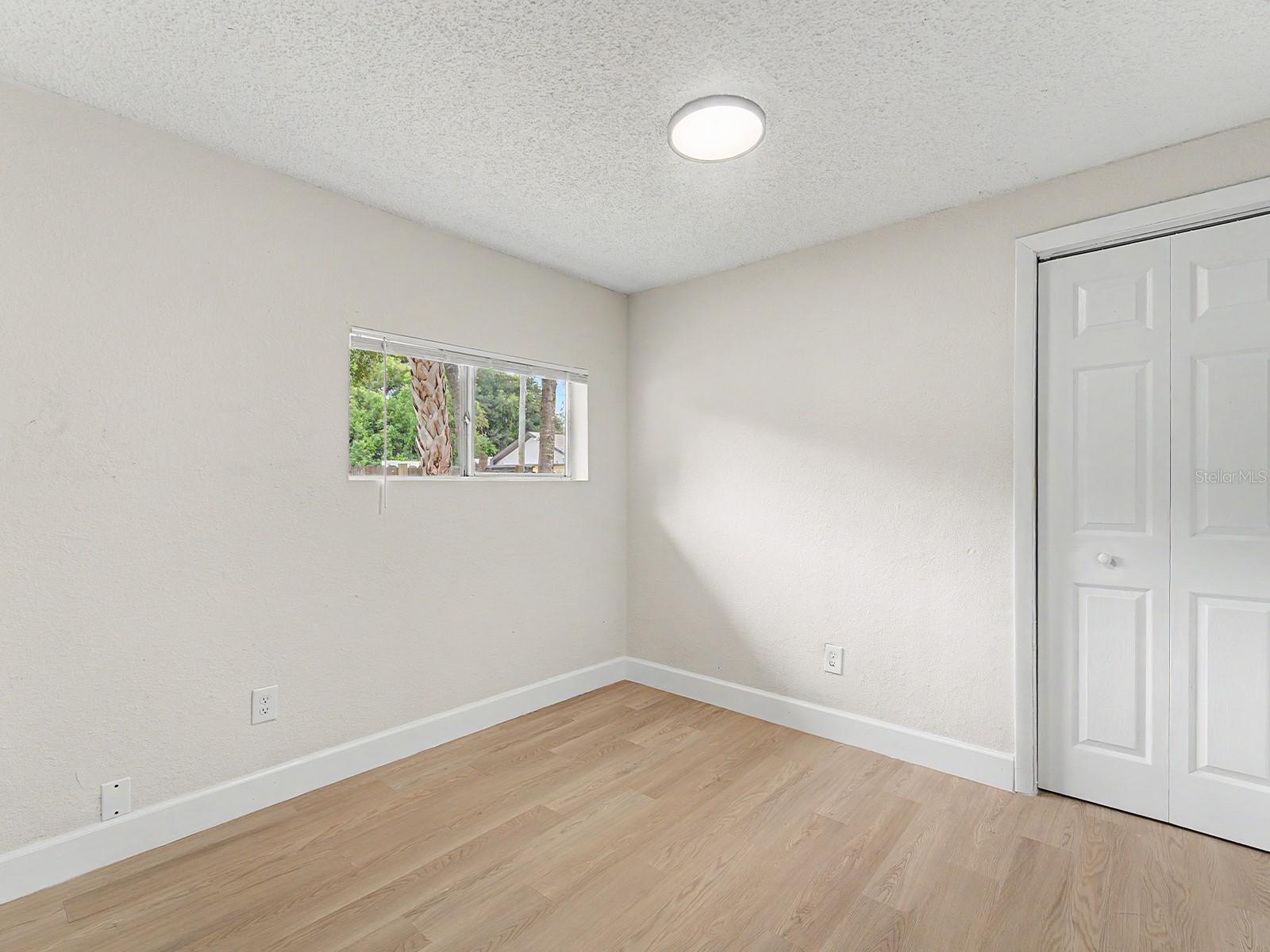 8117 N KLONDYKE ST — photo 27