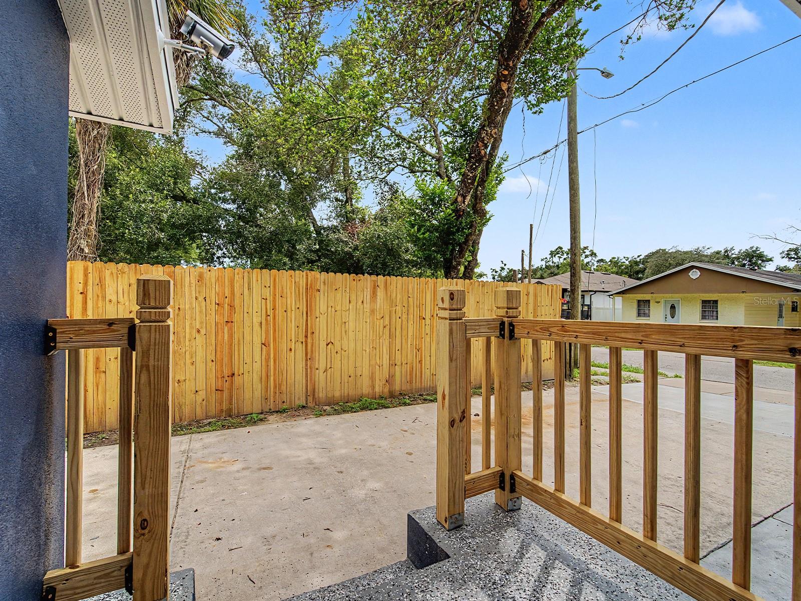 8117 N KLONDYKE ST — photo 25