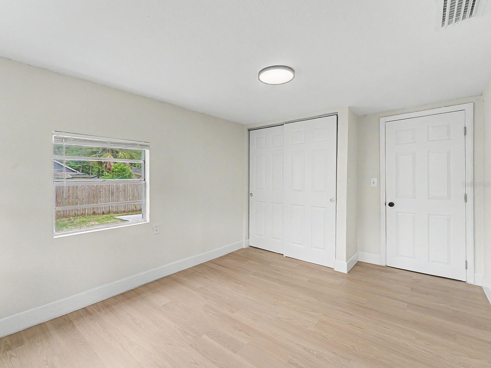 8117 N KLONDYKE ST — photo 30