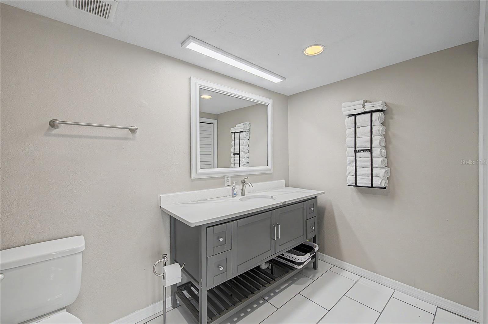 13725 MATTIX AVE — photo 16