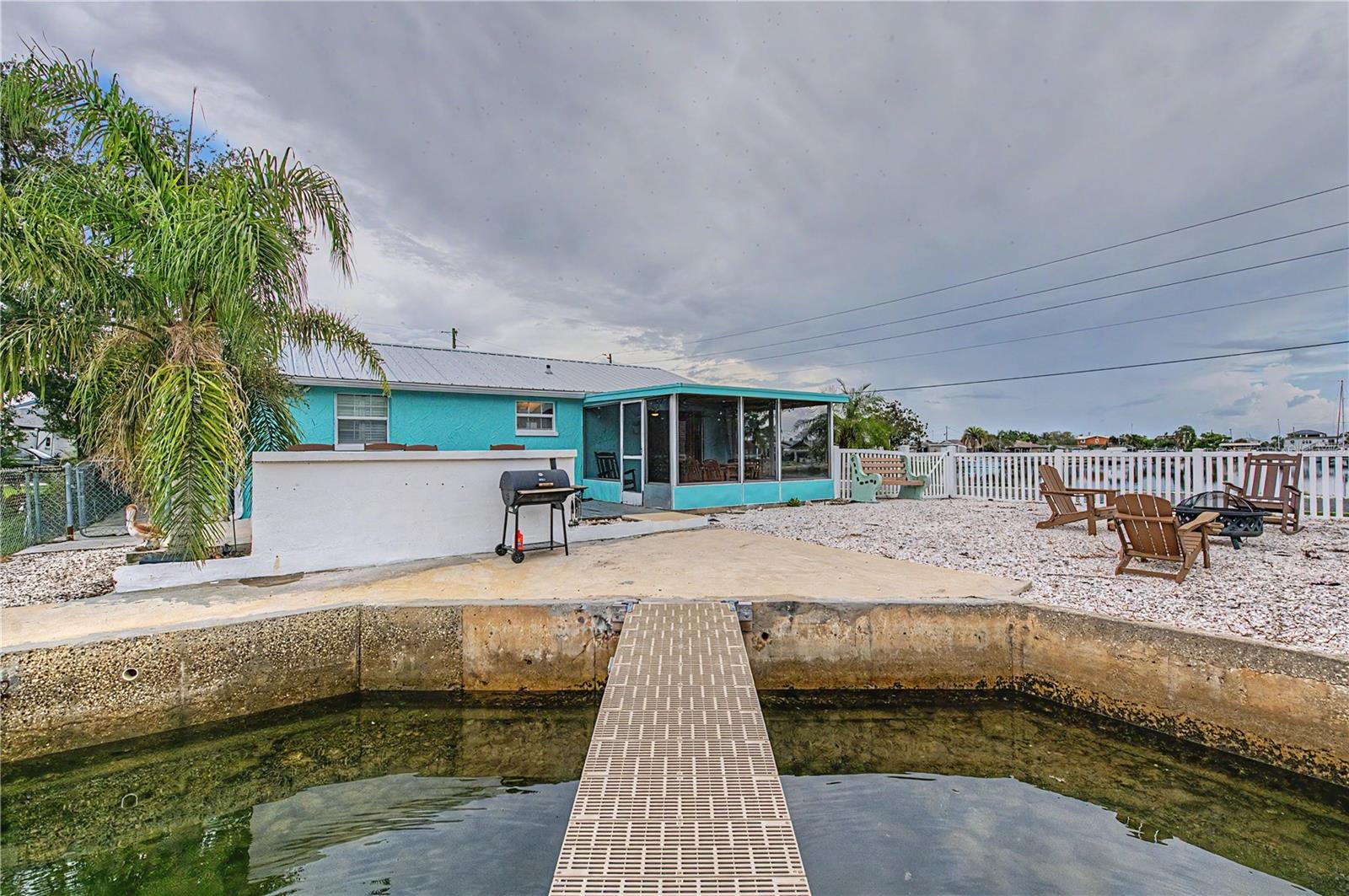 13725 MATTIX AVE — photo 34
