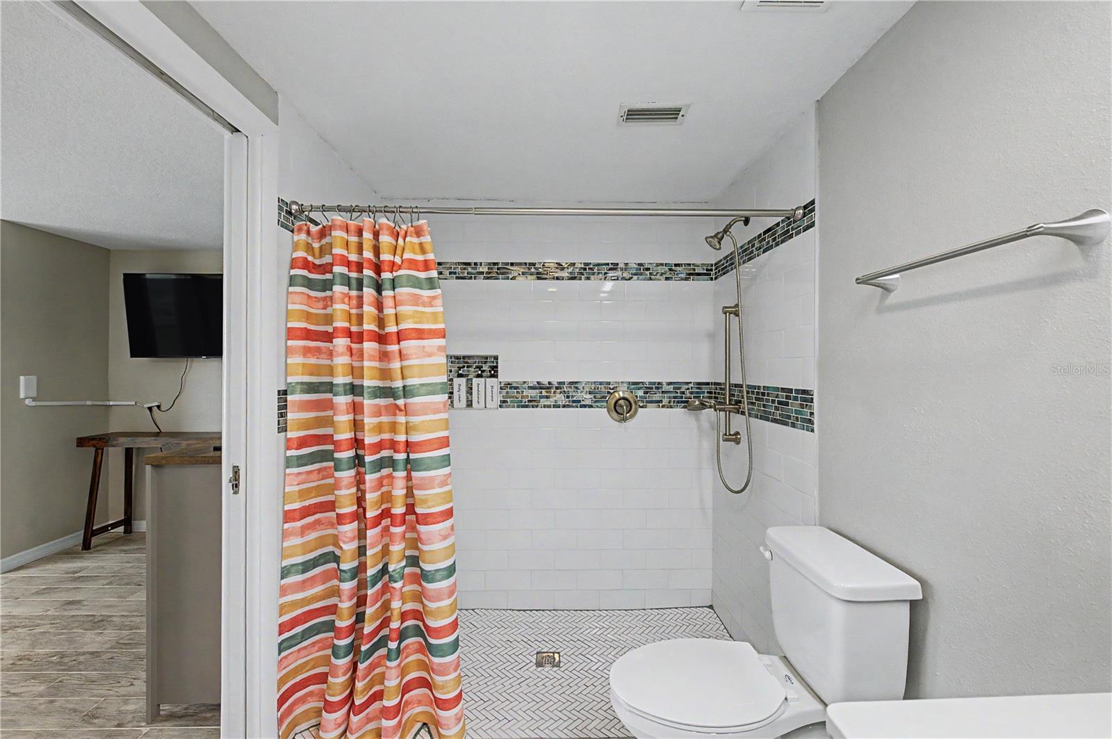 13725 MATTIX AVE — photo 19
