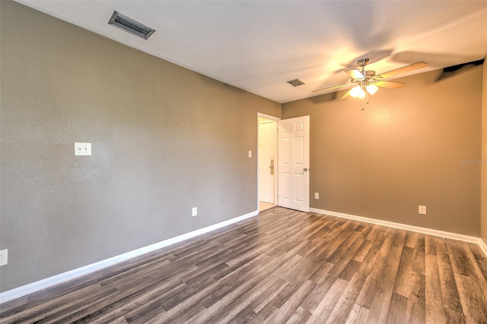 8825 COBB RD — photo 38
