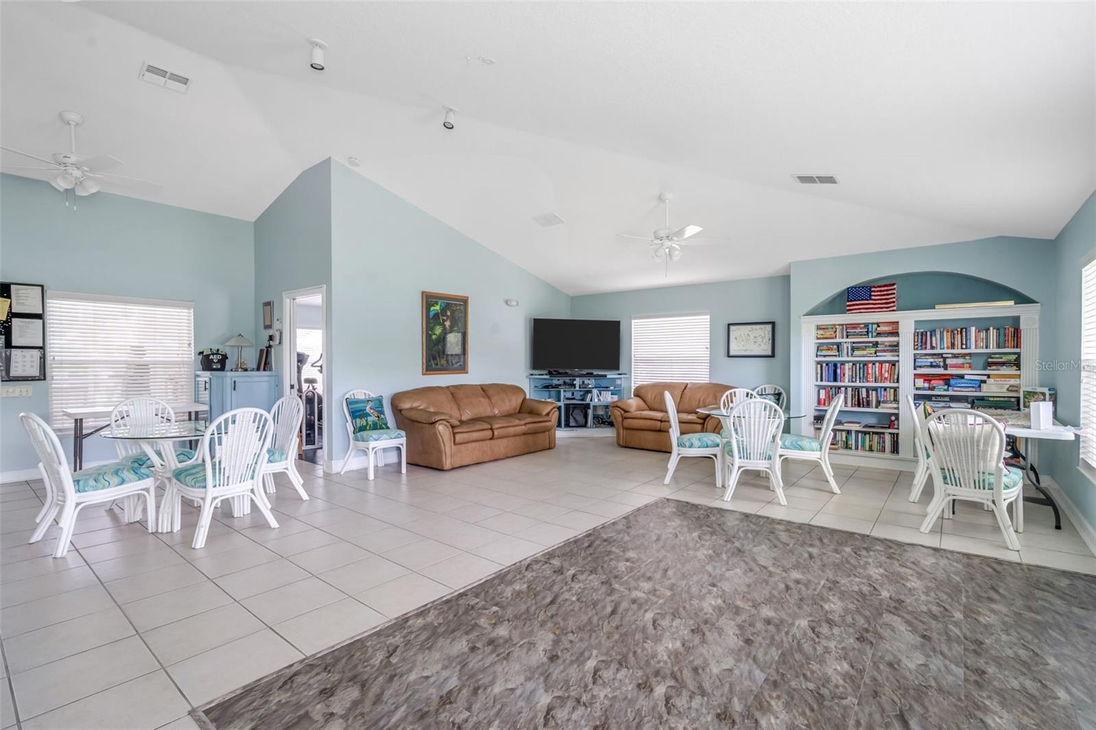 21812 CARSON DR — photo 37