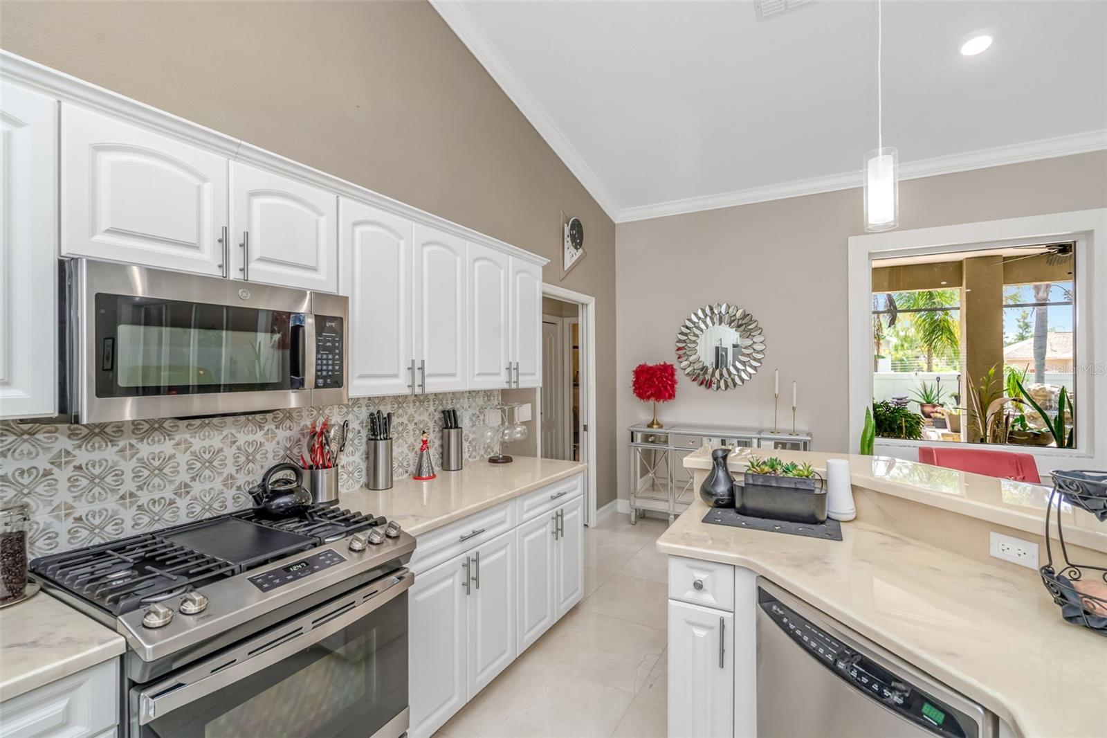 21812 CARSON DR — photo 3