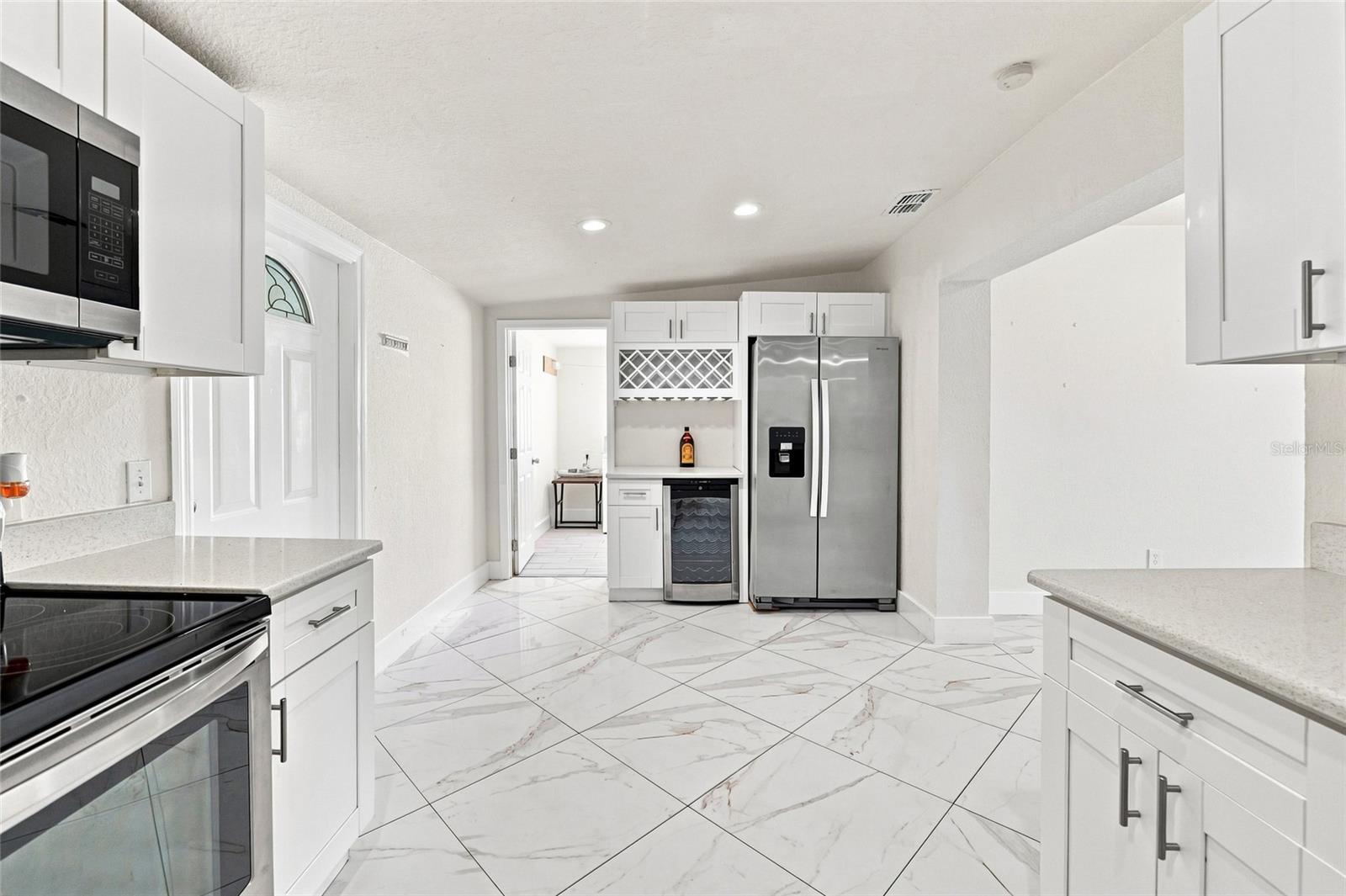 7805 WINSTON LN — photo 7