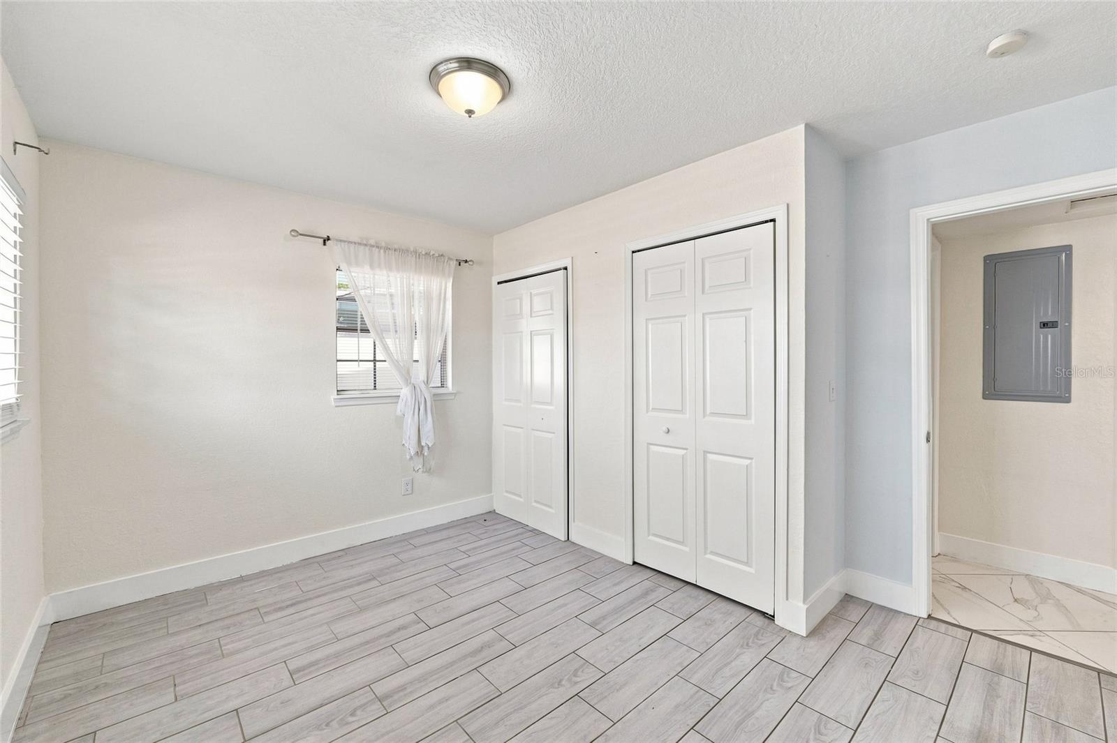 7805 WINSTON LN — photo 16