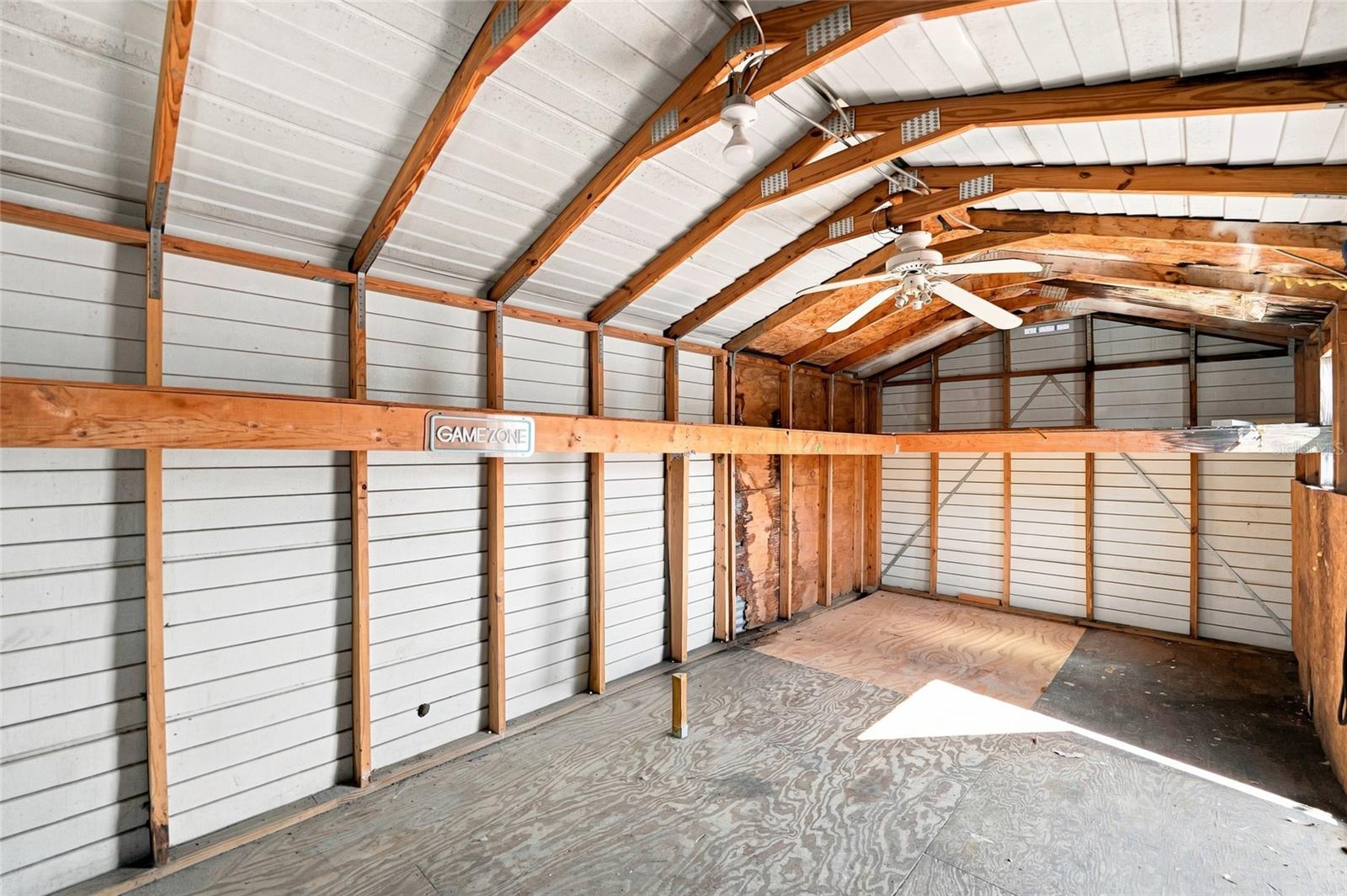 7805 WINSTON LN — photo 24
