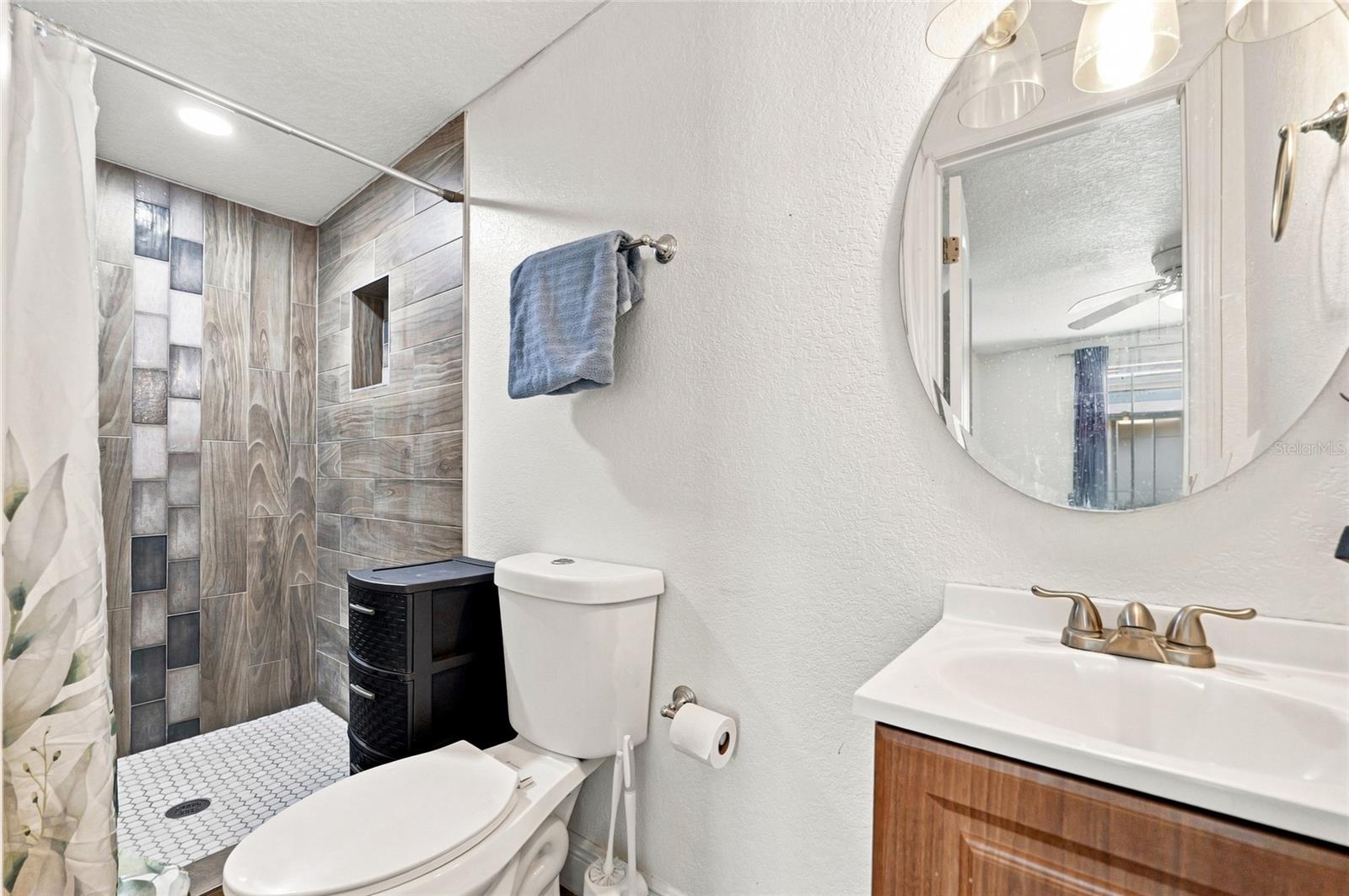 7805 WINSTON LN — photo 40