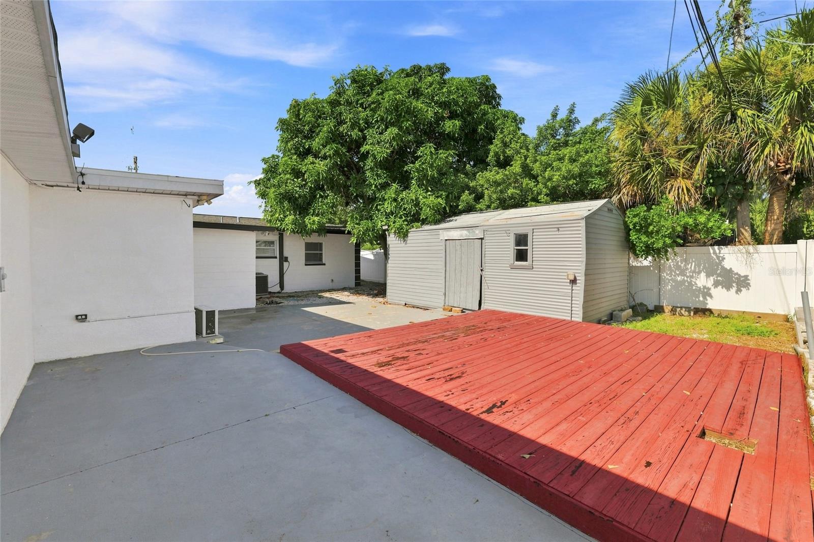 7805 WINSTON LN — photo 23