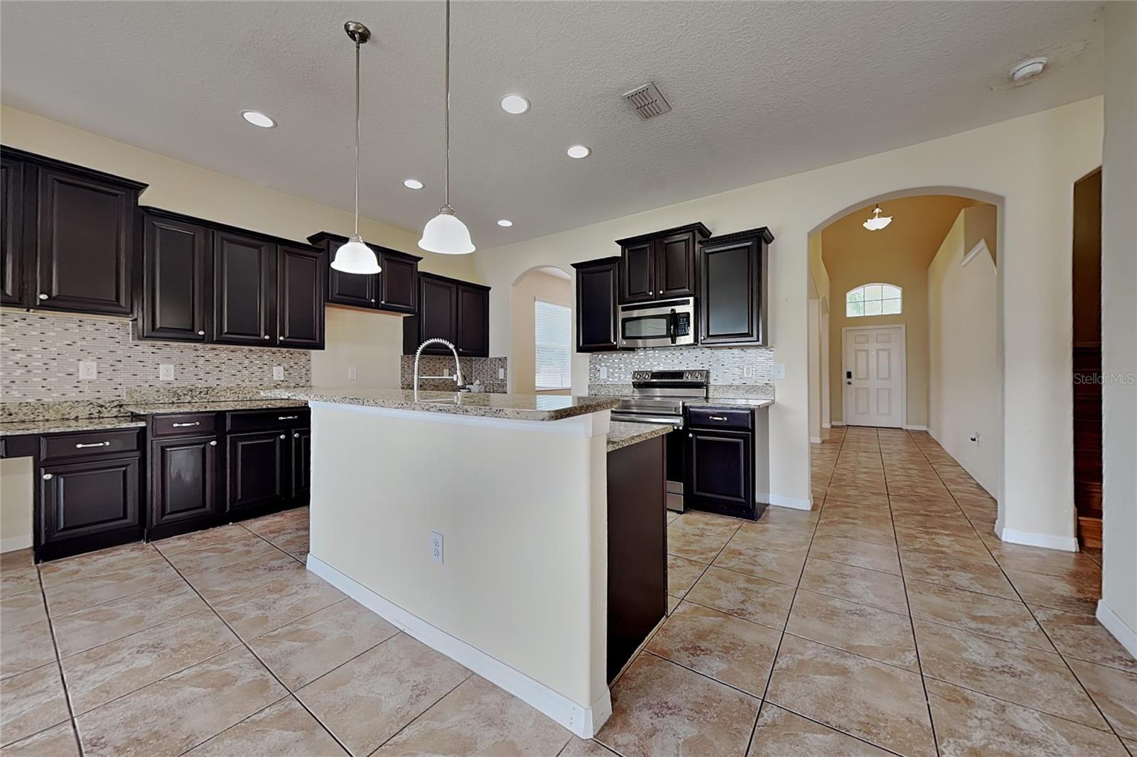 9609 ROYAL FERN CT — photo 4