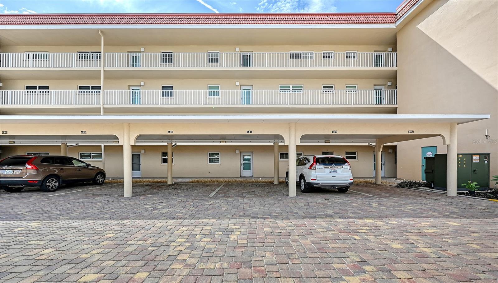 1300 N PORTOFINO DR #103 — photo 24