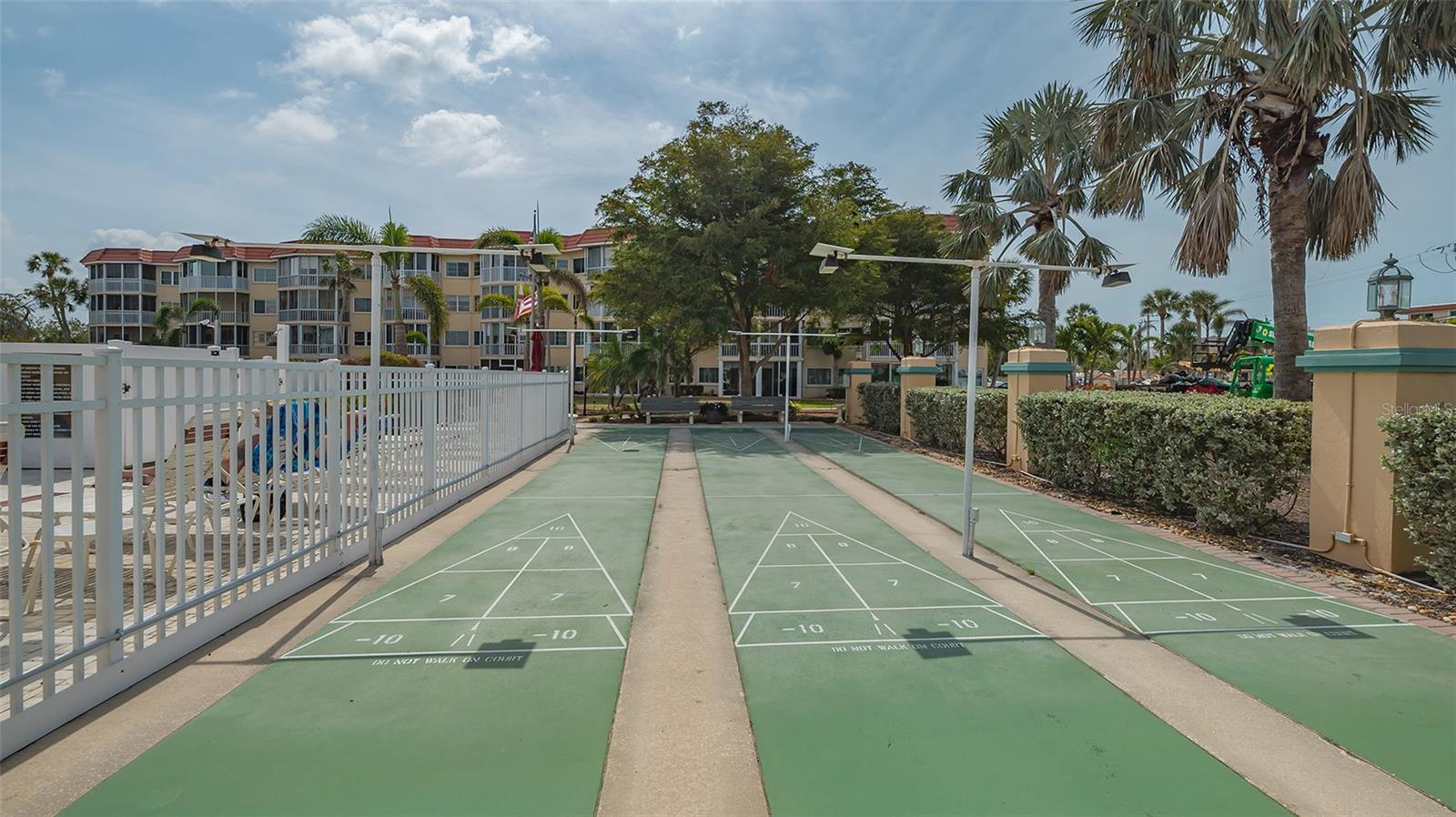 1300 N PORTOFINO DR #103 — photo 44