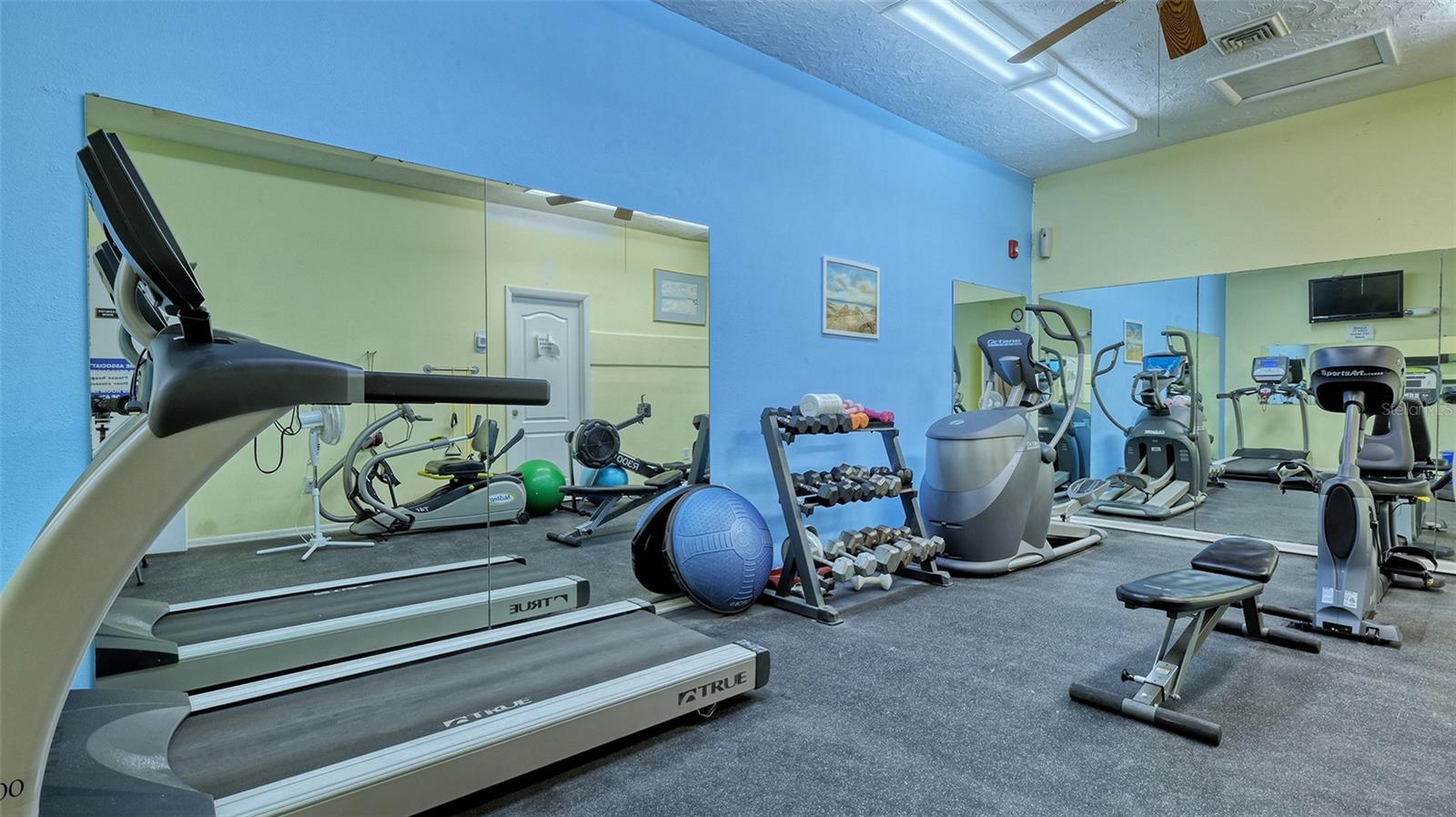 1300 N PORTOFINO DR #103 — photo 53