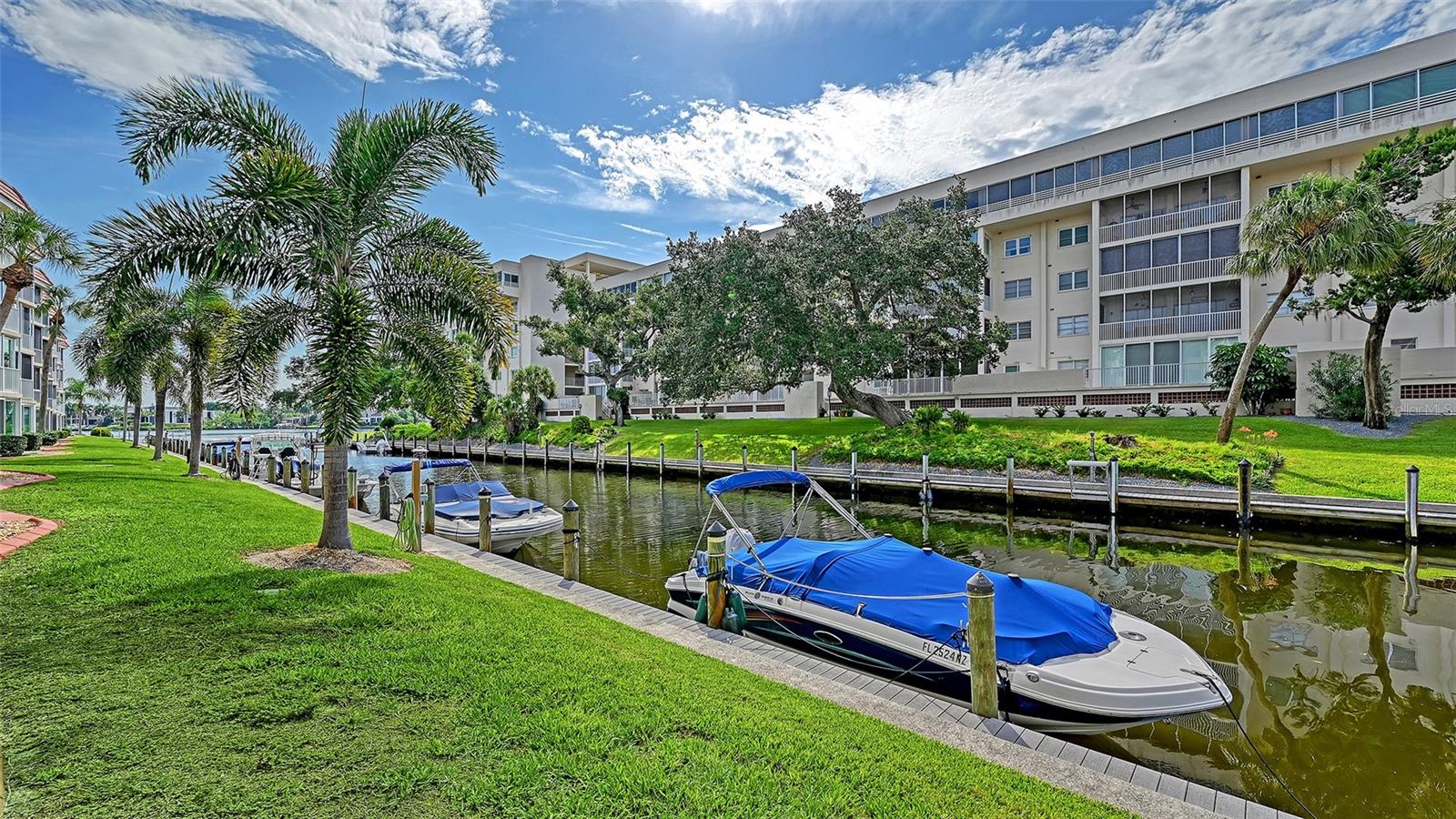 1300 N PORTOFINO DR #103 — photo 27
