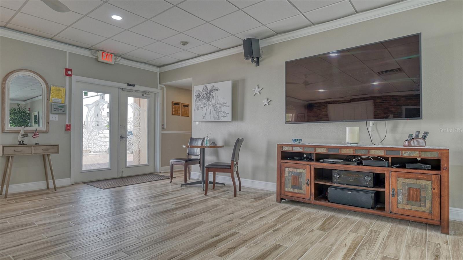 1300 N PORTOFINO DR #103 — photo 45