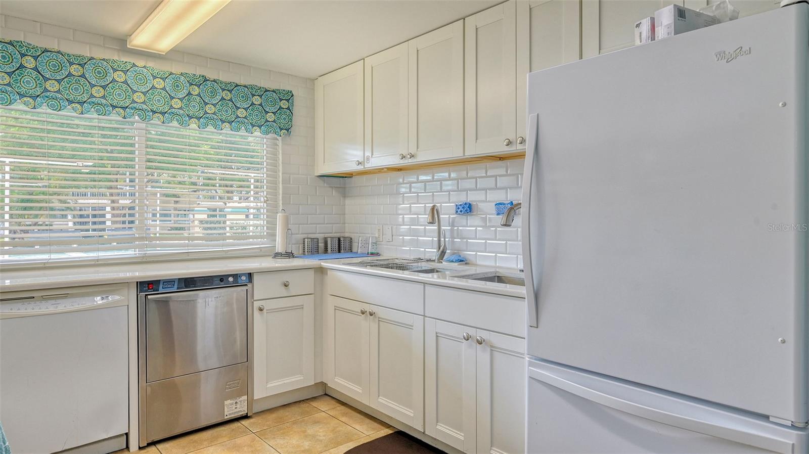 1300 N PORTOFINO DR #103 — photo 49