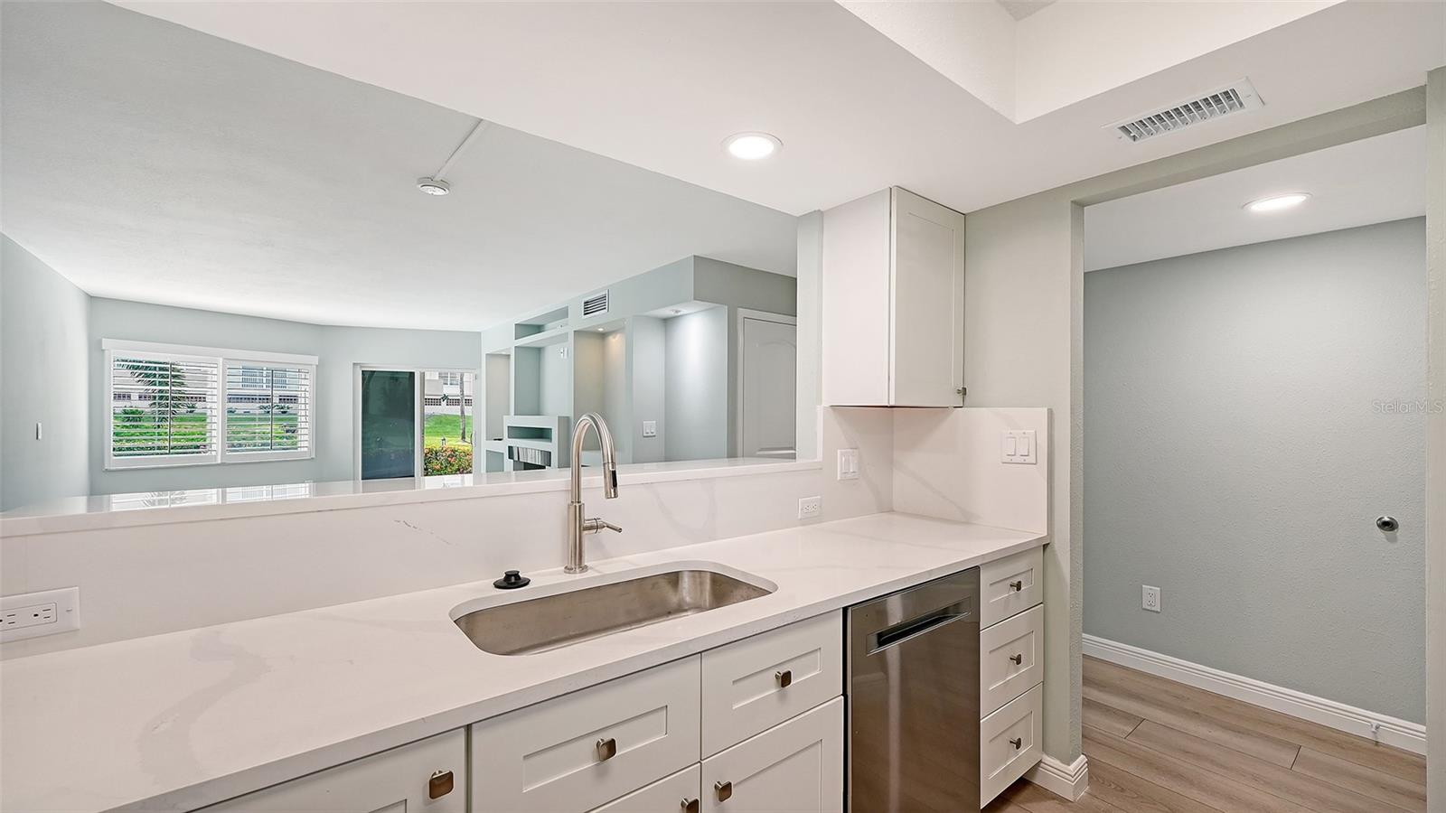 1300 N PORTOFINO DR #103 — photo 12
