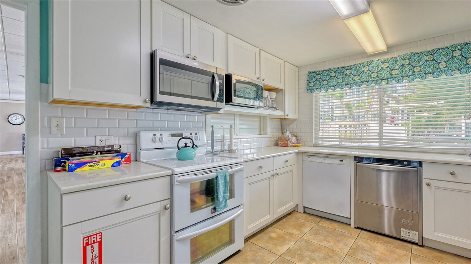 1300 N PORTOFINO DR #103 — photo 50