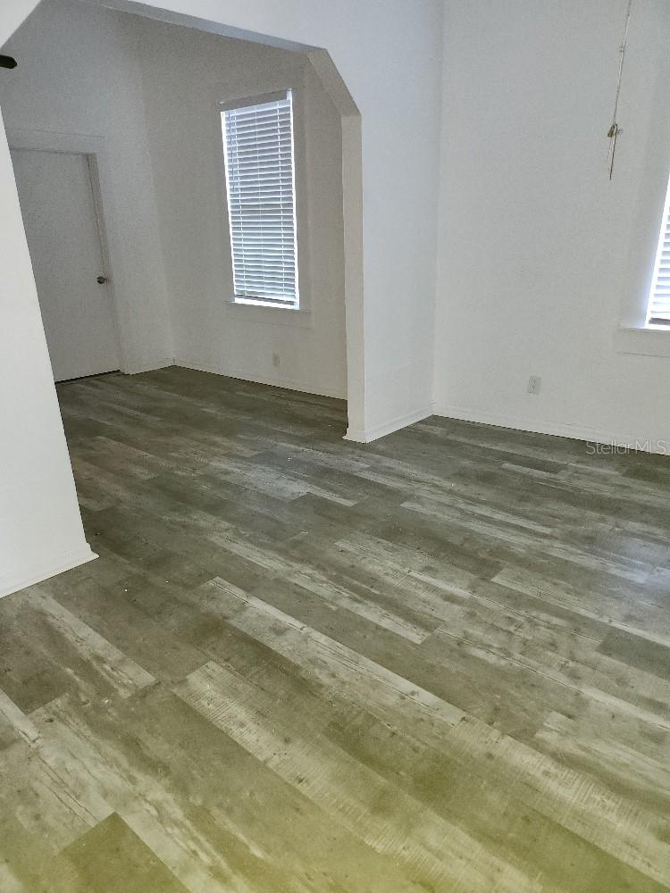 1203 E 15TH AVE — photo 15