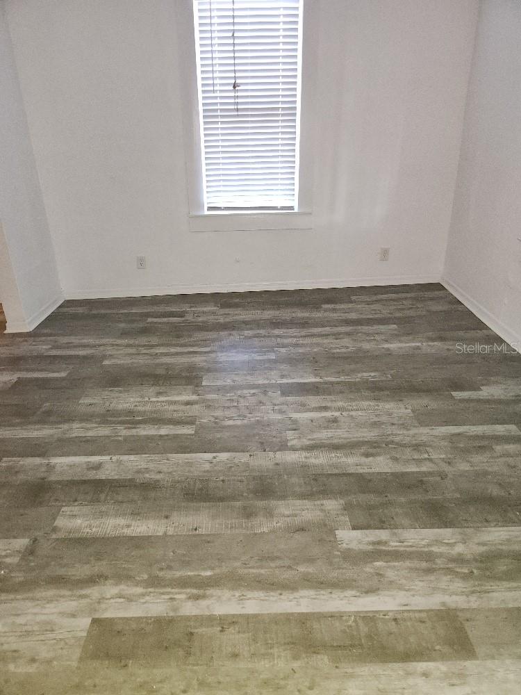 1203 E 15TH AVE — photo 11