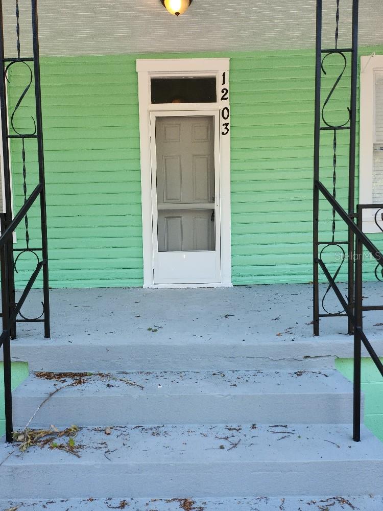 1203 E 15TH AVE — photo 31