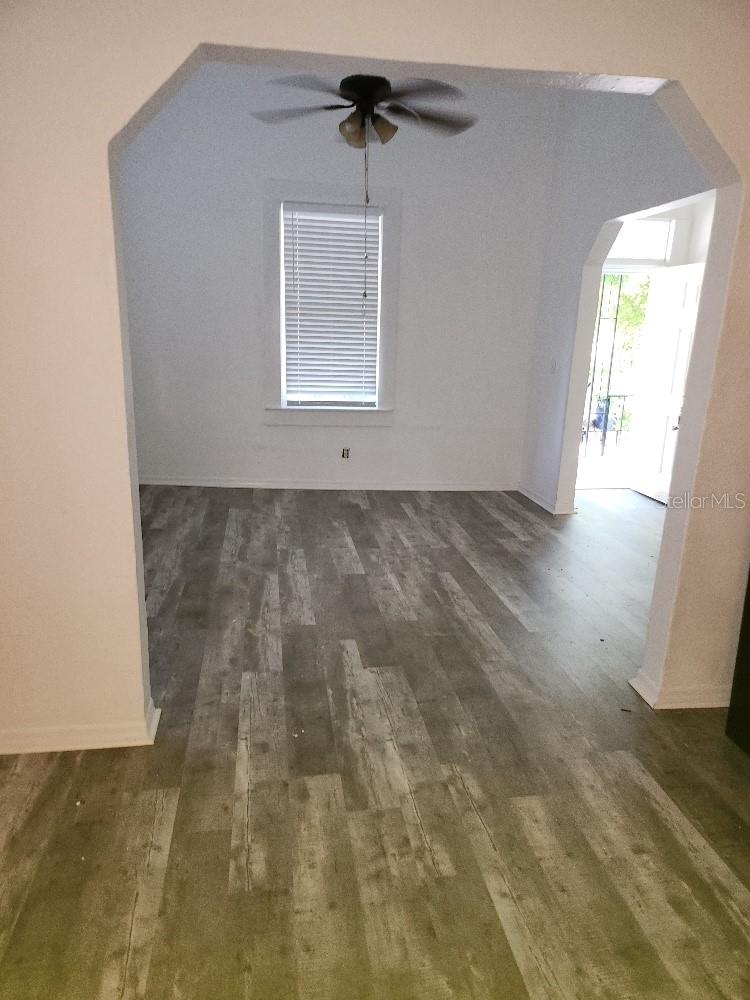 1203 E 15TH AVE — photo 8