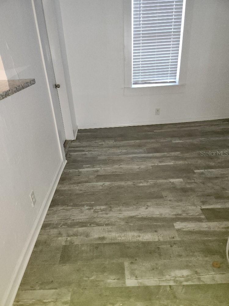 1203 E 15TH AVE — photo 14
