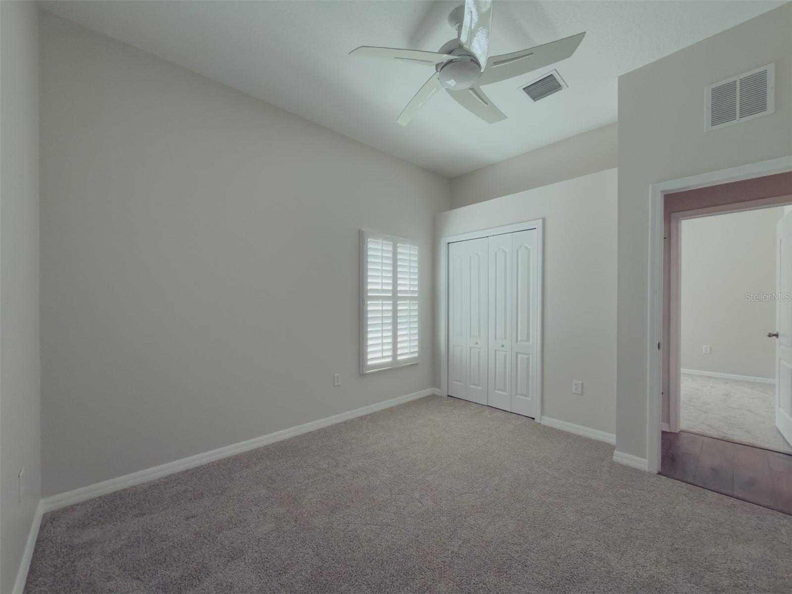 220 TAYLOR BAY LN — photo 23