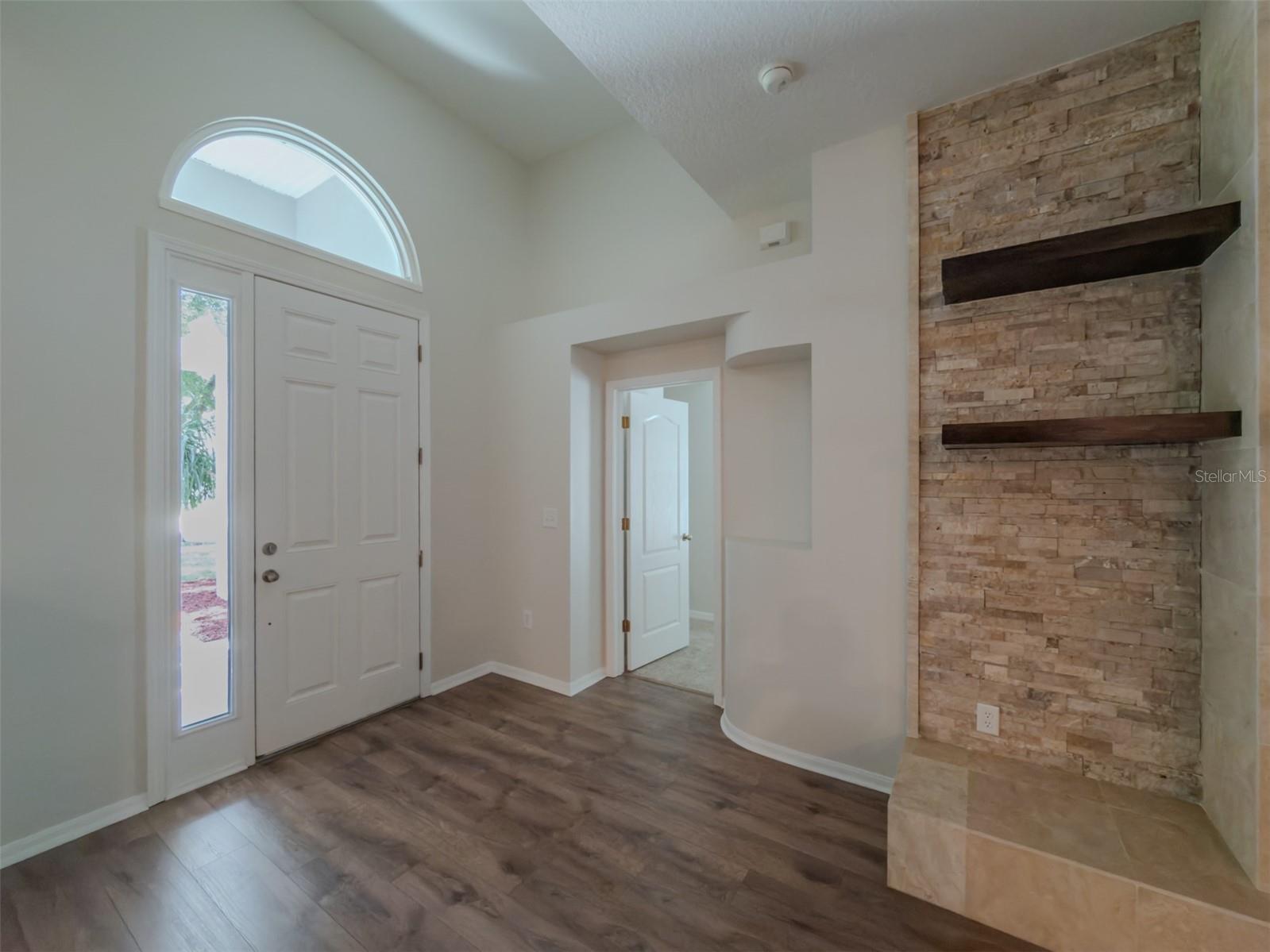 220 TAYLOR BAY LN — photo 10
