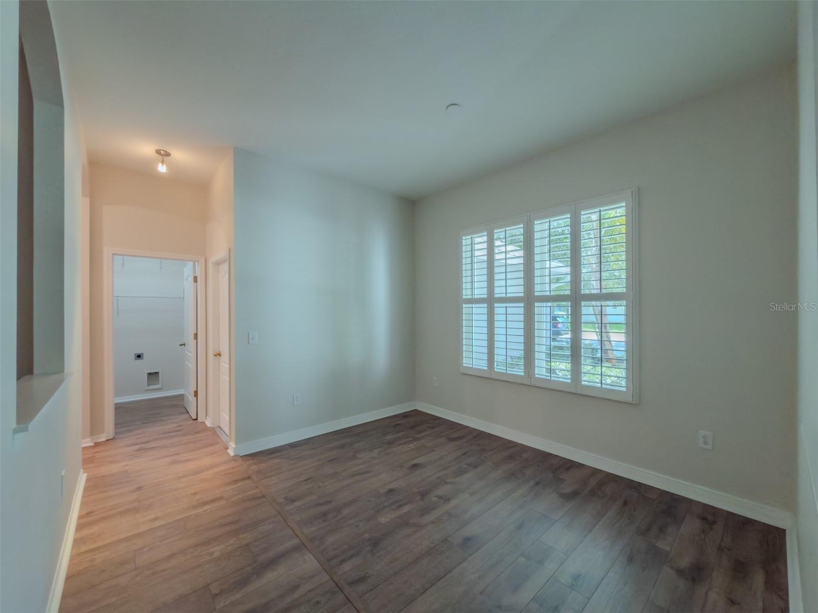 220 TAYLOR BAY LN — photo 19