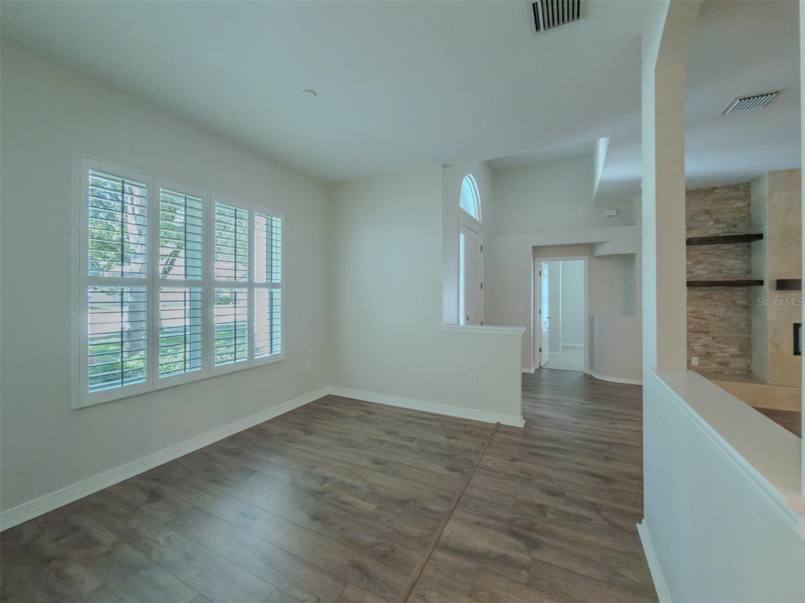220 TAYLOR BAY LN — photo 20
