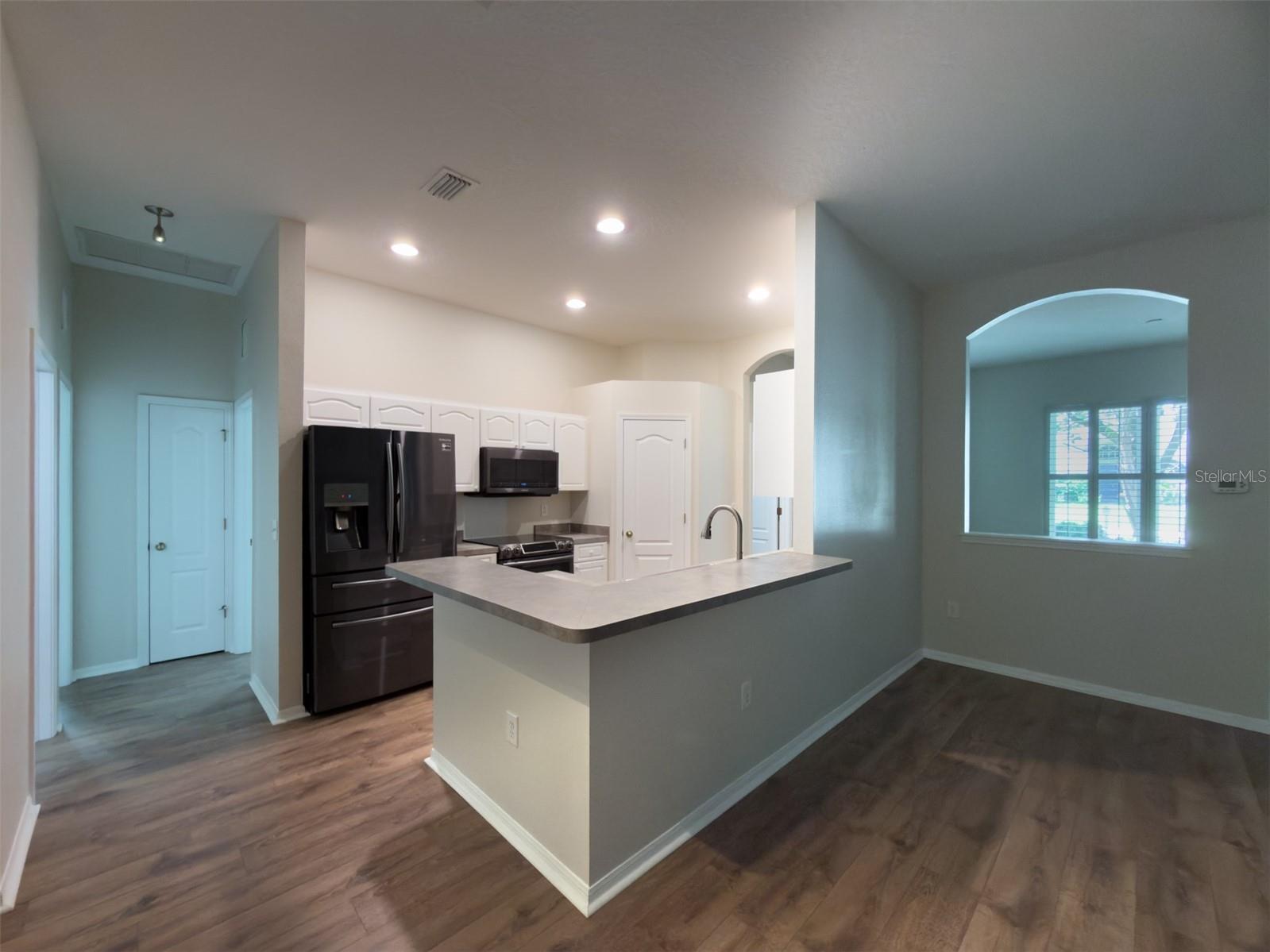 220 TAYLOR BAY LN — photo 14