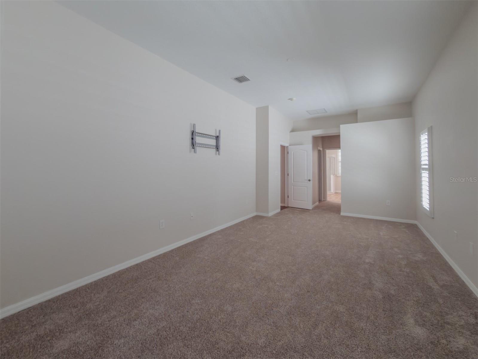 220 TAYLOR BAY LN — photo 28