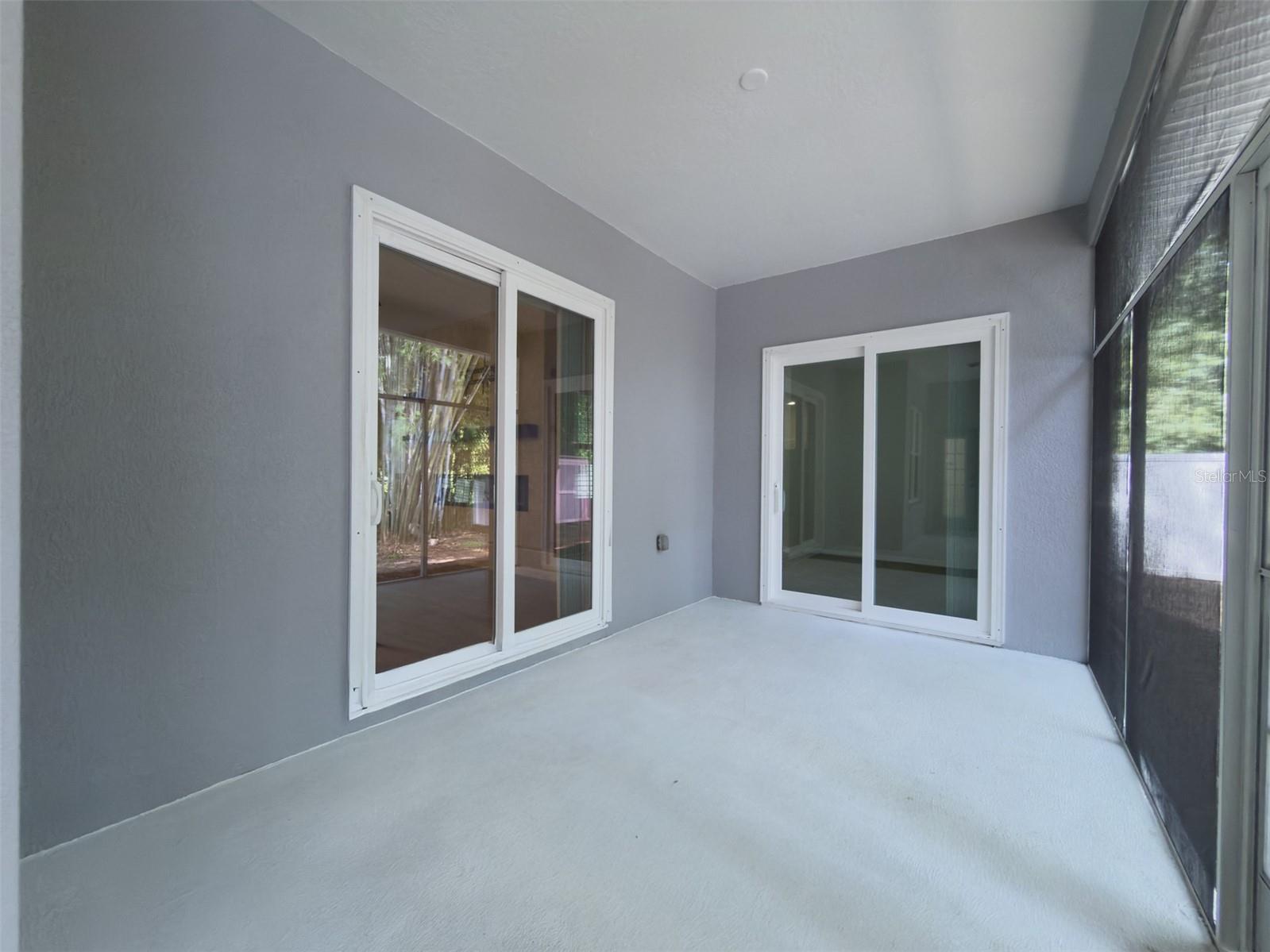 220 TAYLOR BAY LN — photo 39